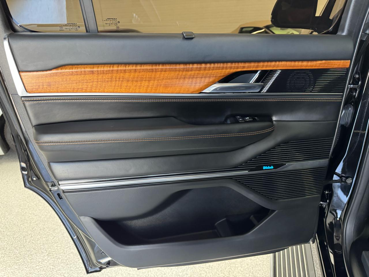 Jeep Grand Wagoneer Series III 4x4 2022