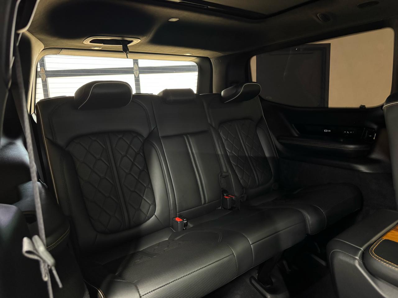 Jeep Grand Wagoneer Series III 4x4 2022