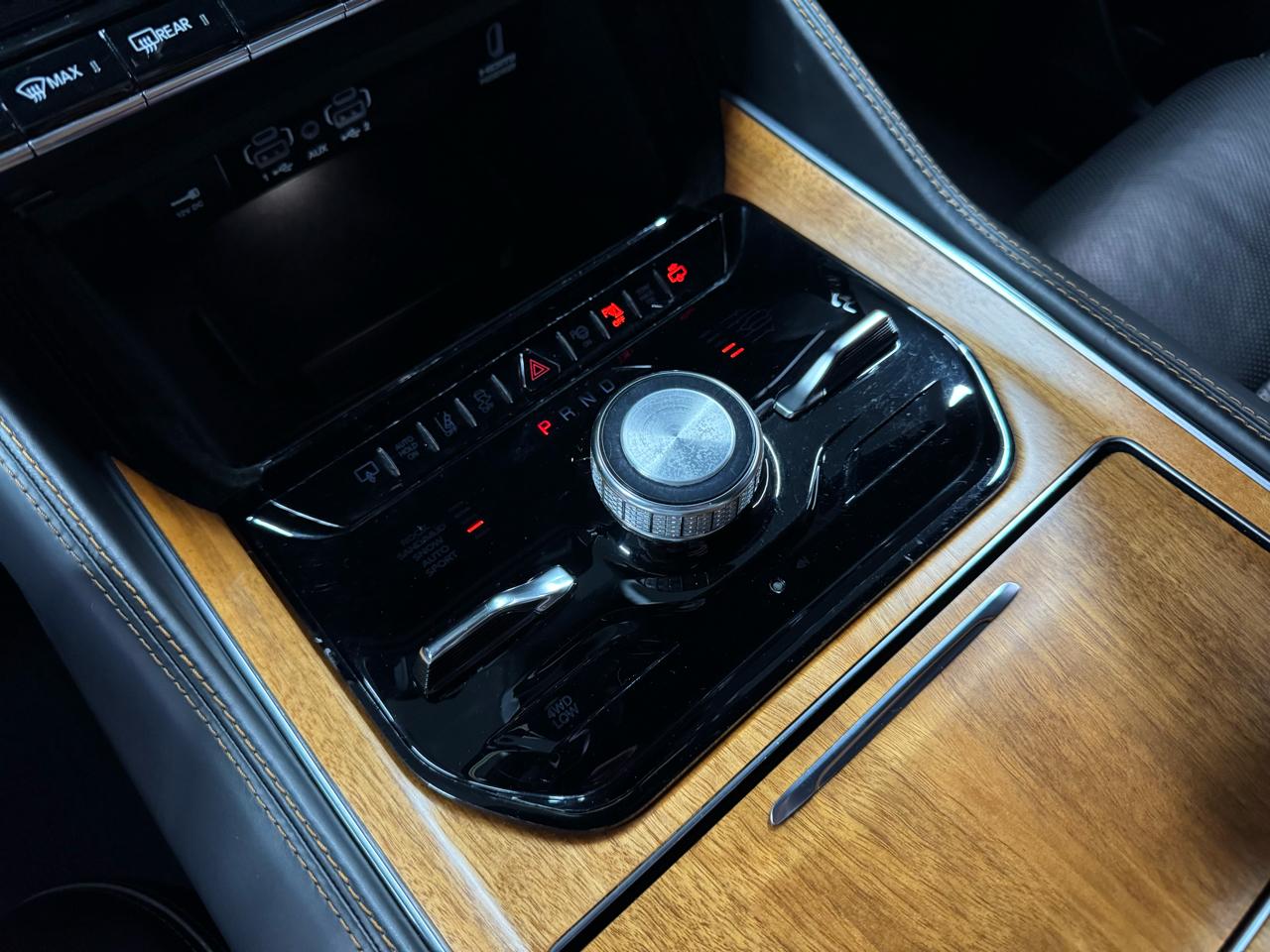 Jeep Grand Wagoneer Series III 4x4 2022