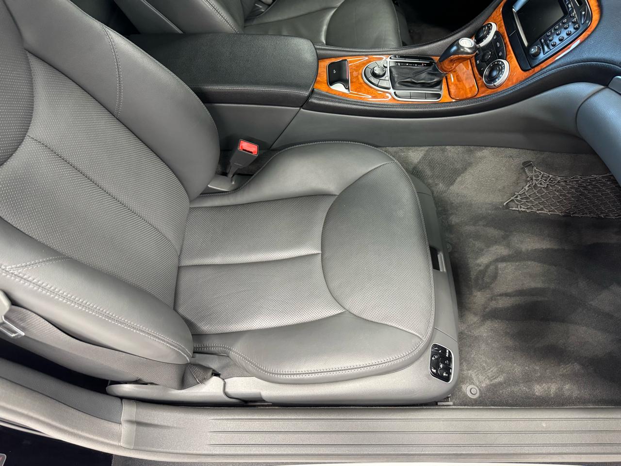 Mercedes-Benz SL-Class 2dr Roadster 5.0L 2004