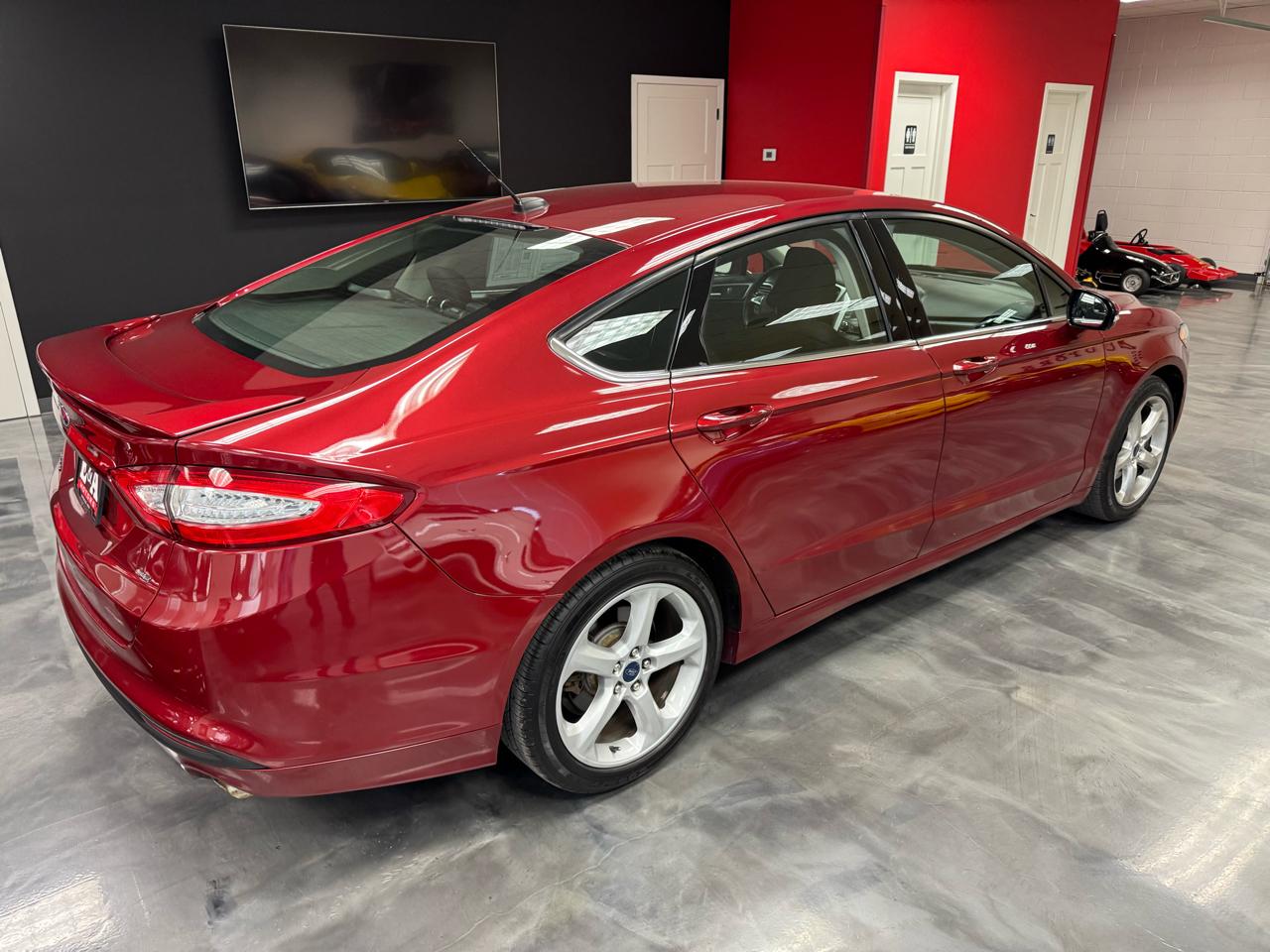 Ford Fusion SE 2016