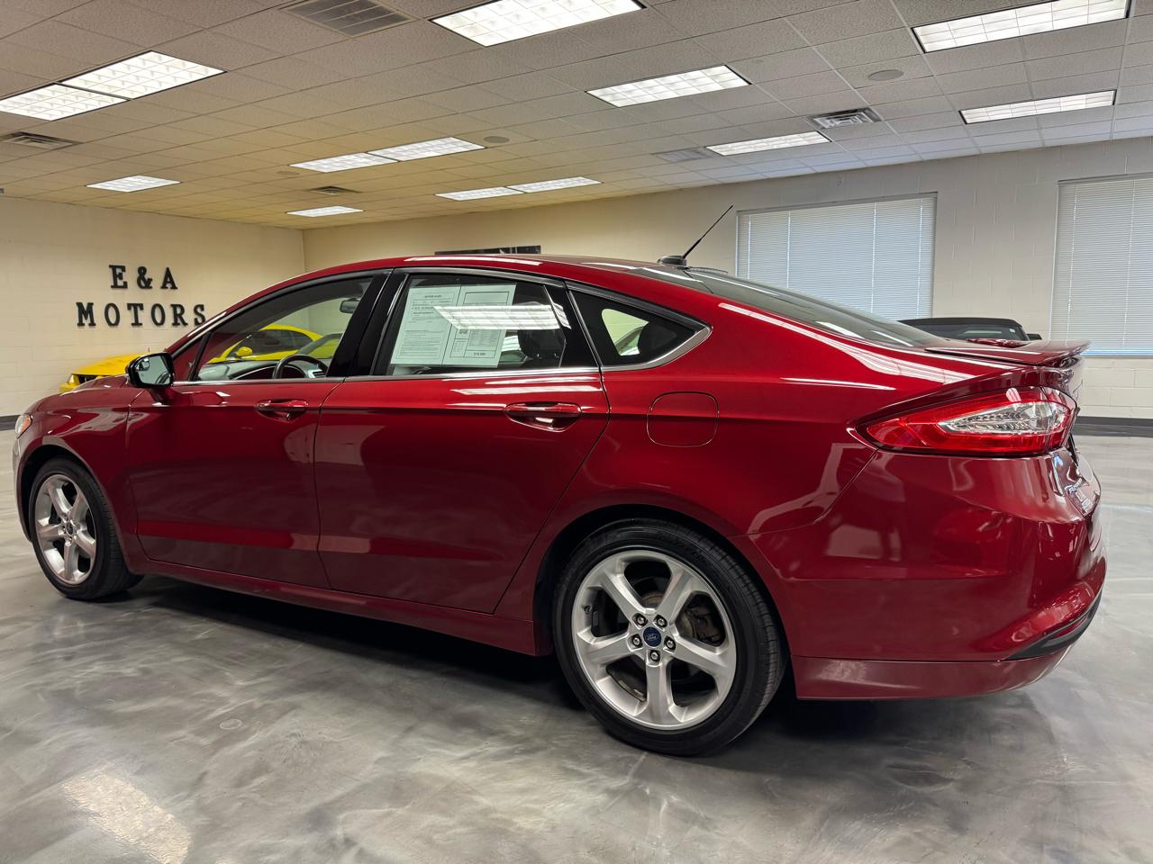 Ford Fusion SE 2016