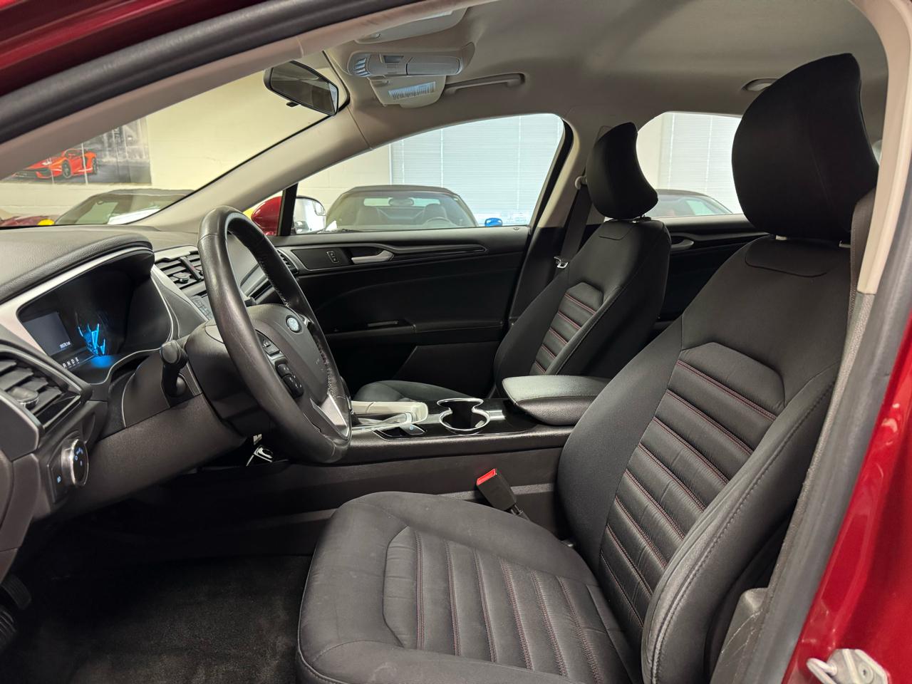 Ford Fusion SE 2016