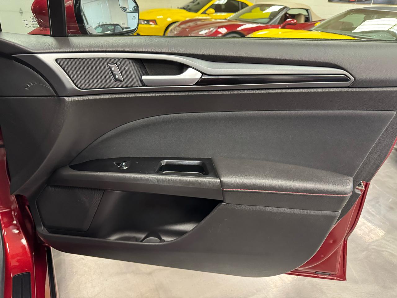 Ford Fusion SE 2016