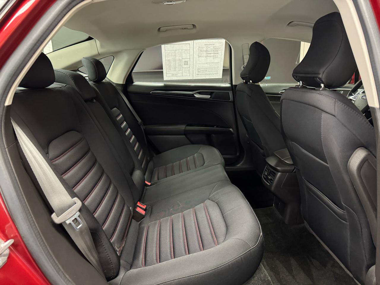 Ford Fusion SE 2016