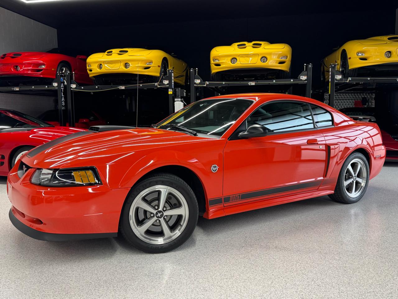 Ford Mustang  2004