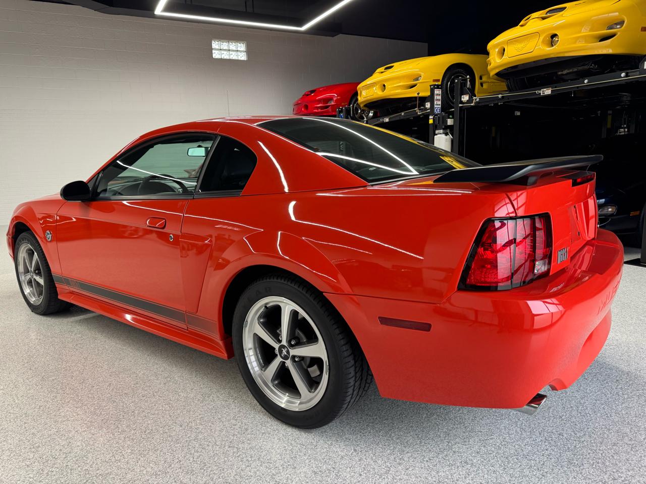 Ford Mustang  2004