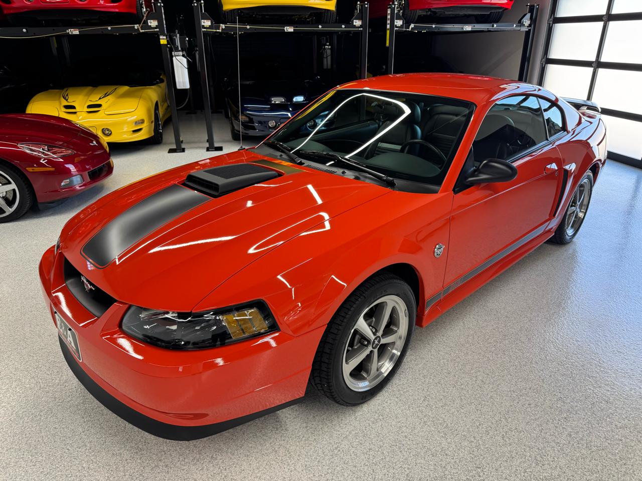 Ford Mustang  2004