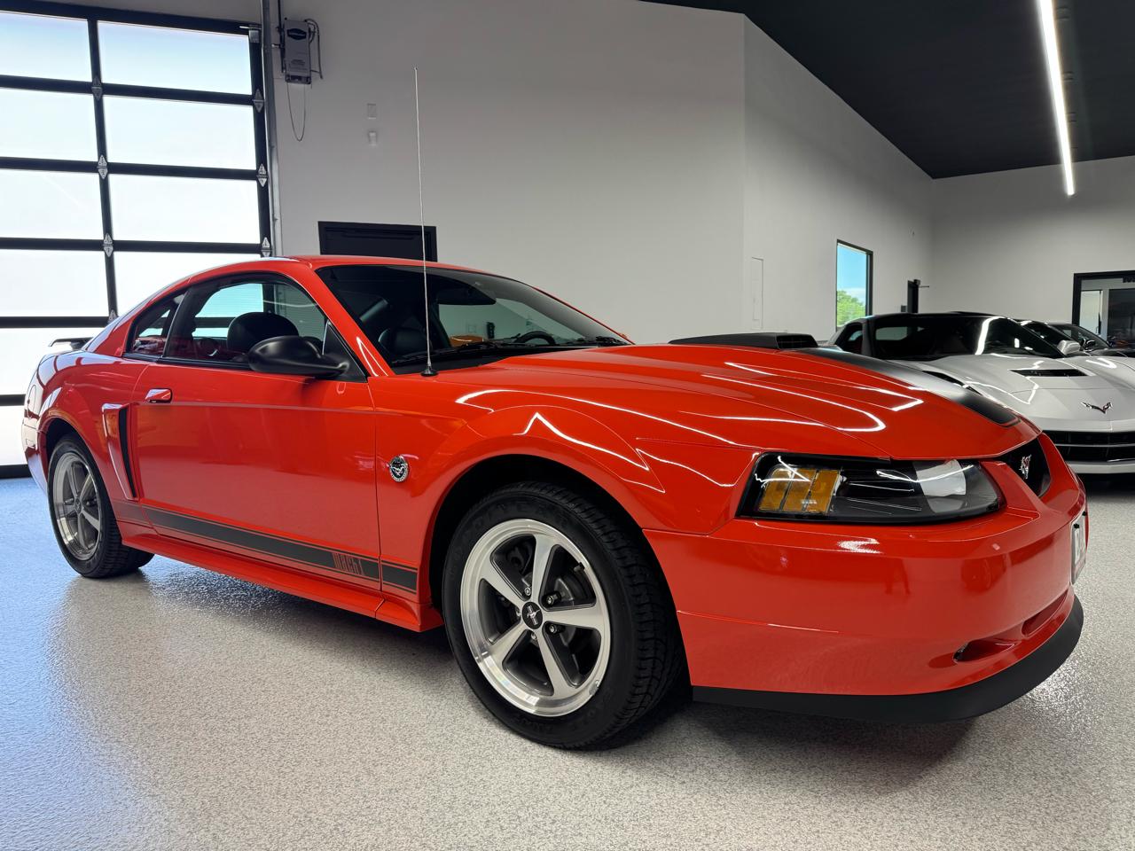 Ford Mustang  2004
