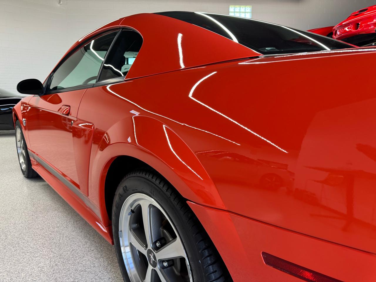 Ford Mustang  2004