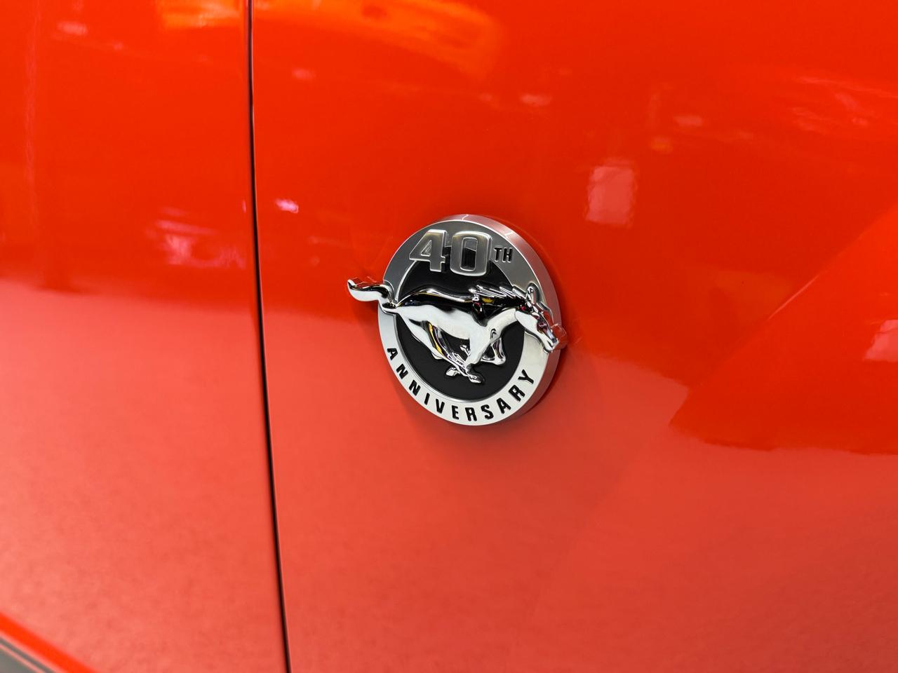 Ford Mustang  2004