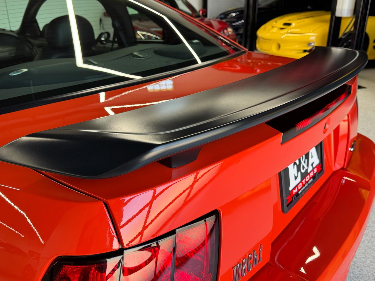 Ford Mustang  2004