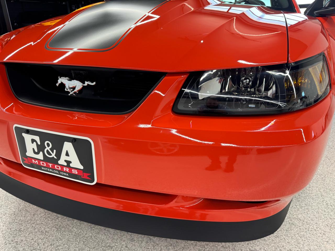 Ford Mustang  2004