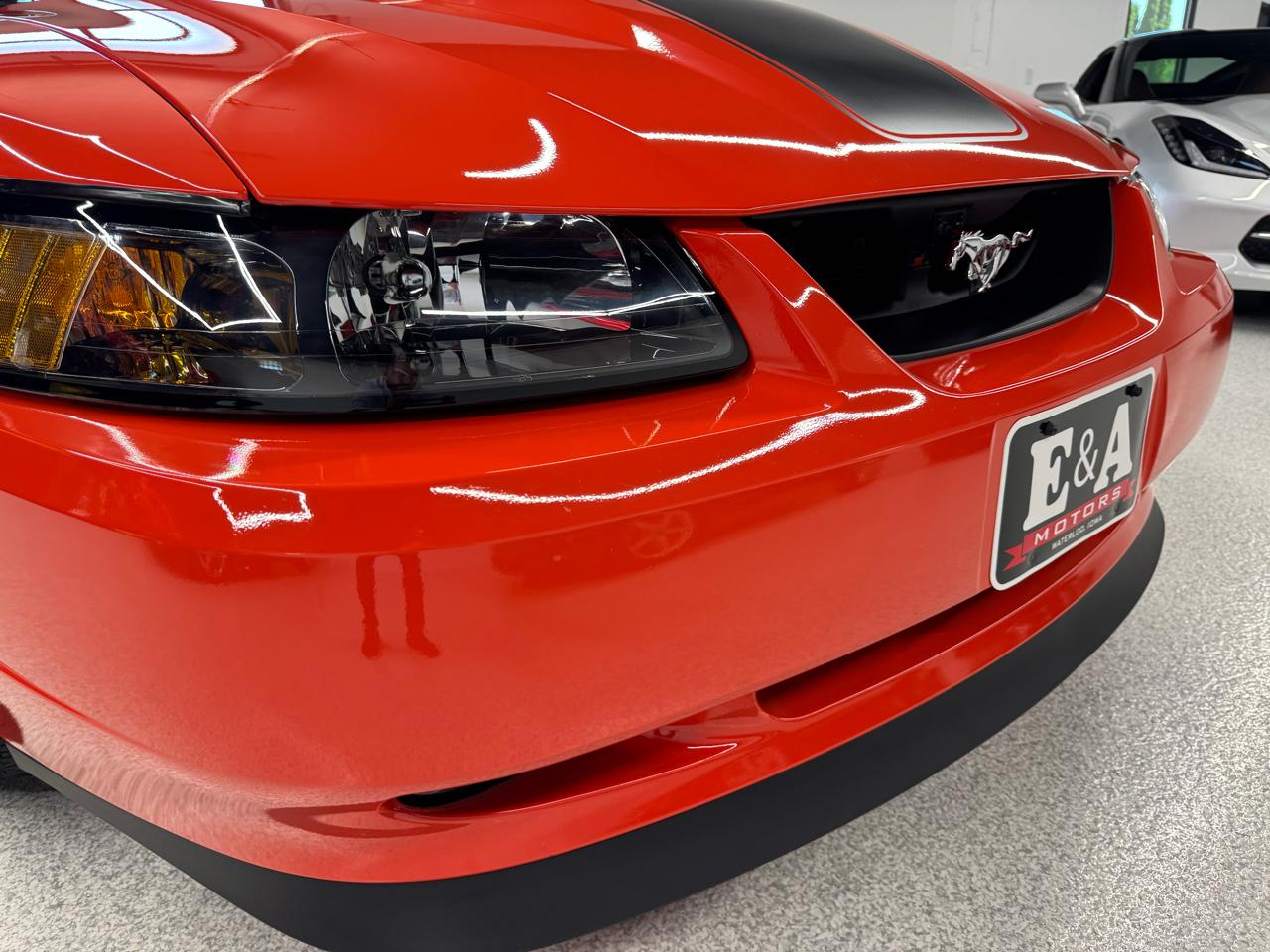 Ford Mustang  2004