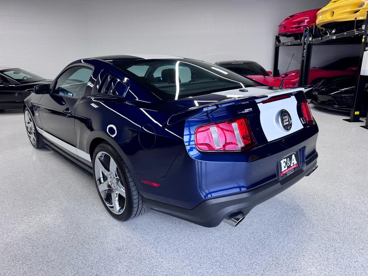 Ford Mustang  2011