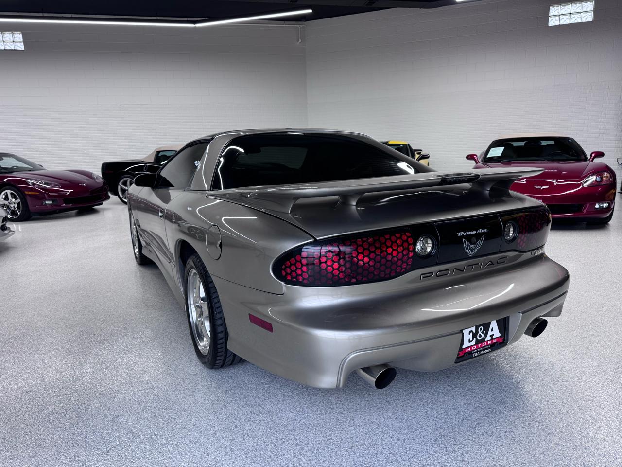 Pontiac Firebird Trans Am WS6 2001