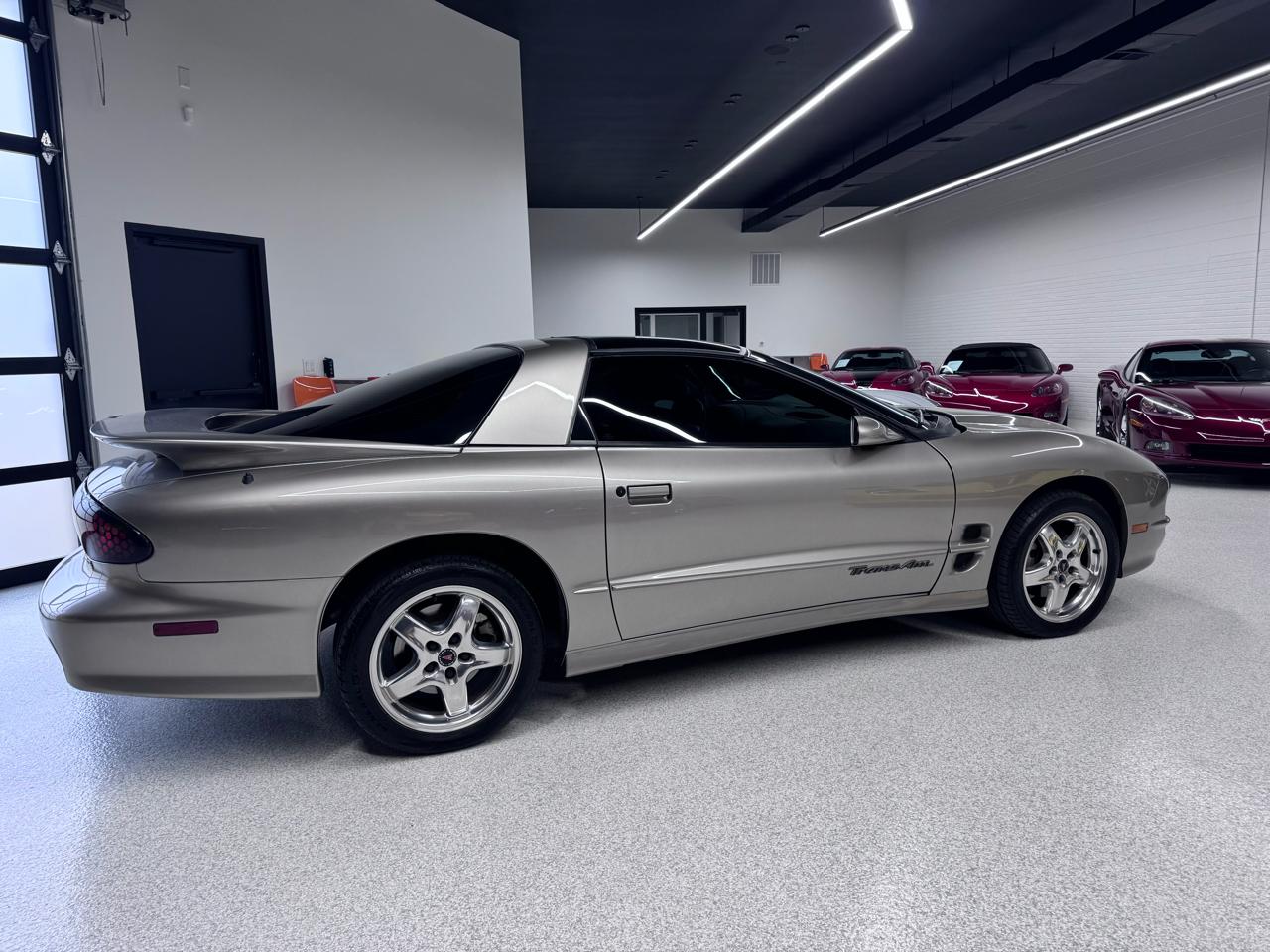 Pontiac Firebird Trans Am WS6 2001