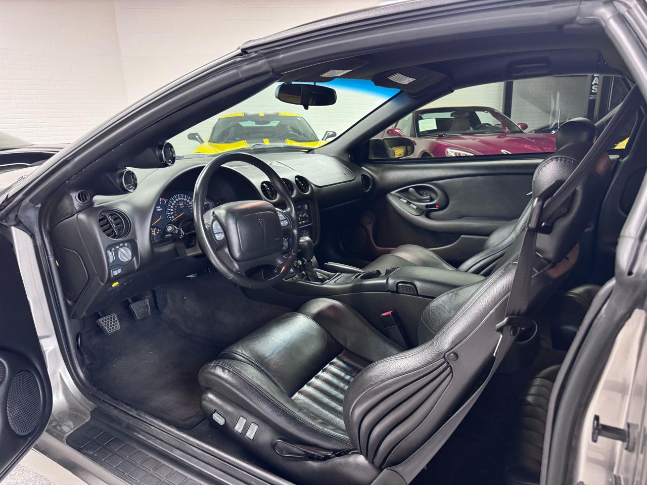 Pontiac Firebird Trans Am WS6 2001