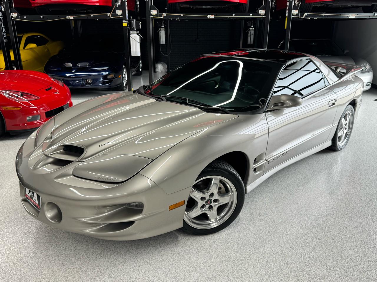 Pontiac Firebird Trans Am WS6 2001