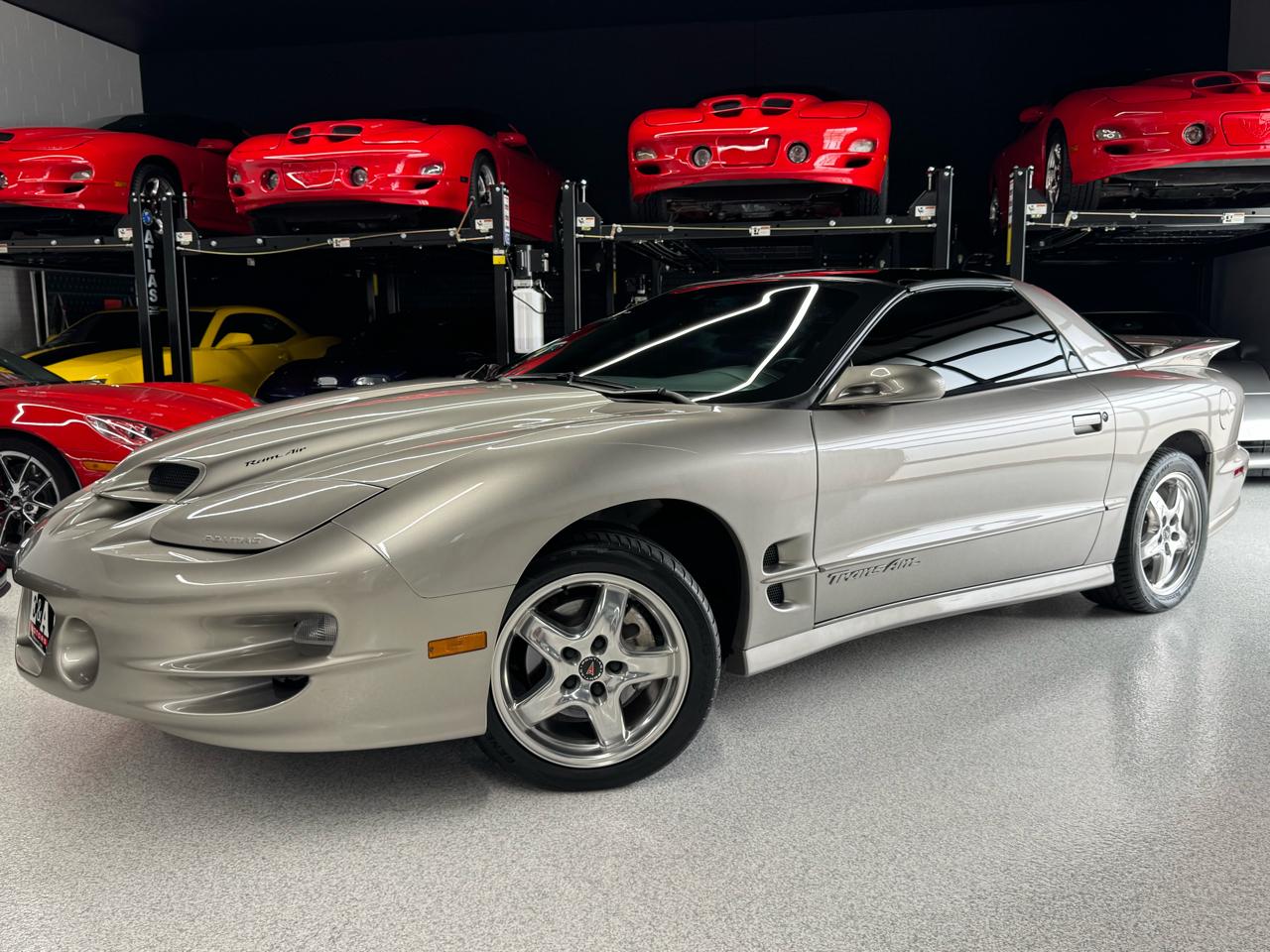 Pontiac Firebird Trans Am WS6 2001