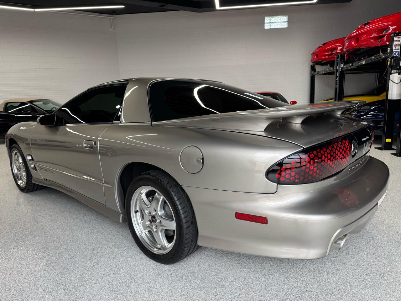 Pontiac Firebird Trans Am WS6 2001