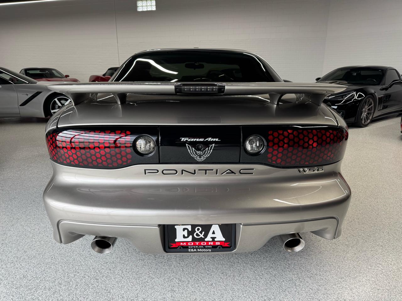 Pontiac Firebird Trans Am WS6 2001