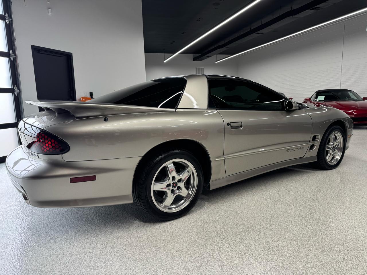 Pontiac Firebird Trans Am WS6 2001