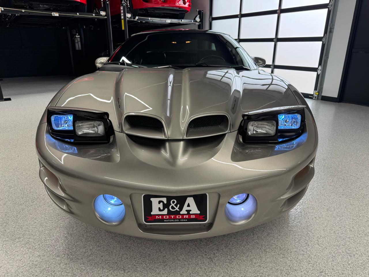 Pontiac Firebird Trans Am WS6 2001