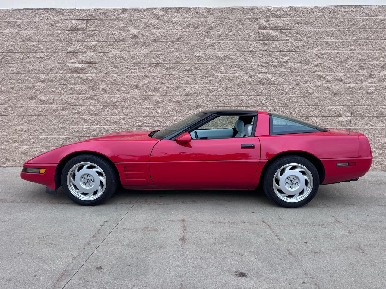 Chevrolet Corvette 2dr Coupe Hatchback 1992