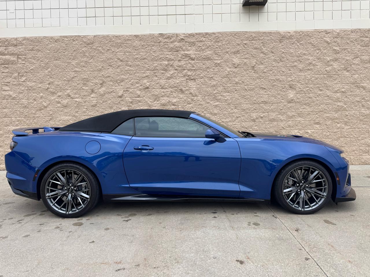 Chevrolet Camaro  2023