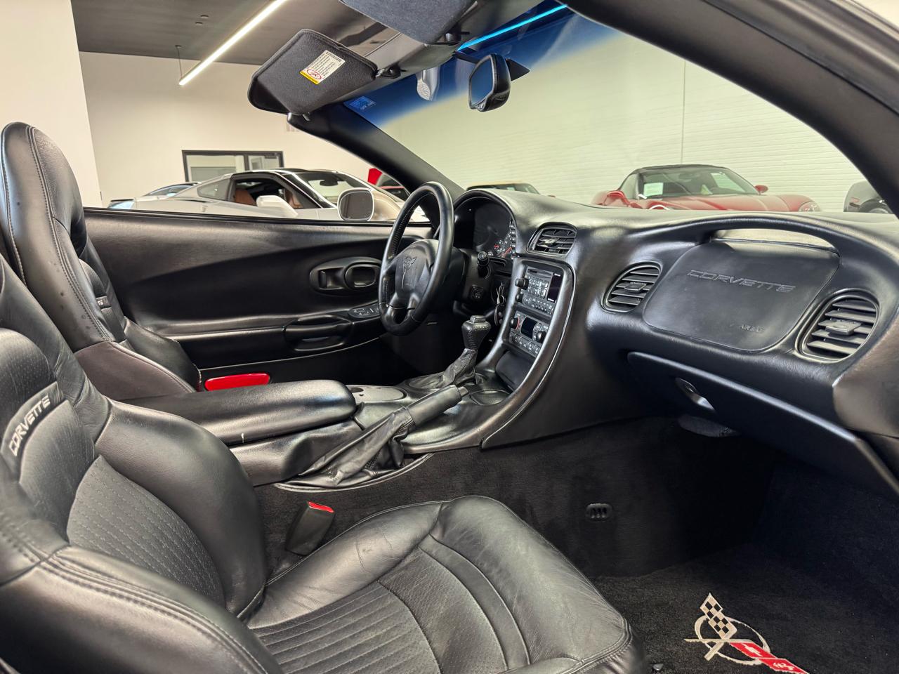 Chevrolet Corvette 2dr Convertible 2001