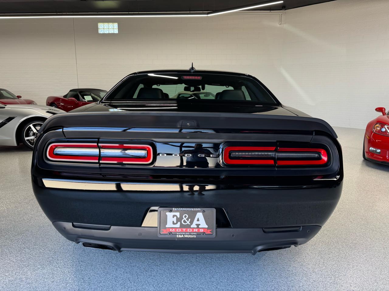 Dodge Challenger  2020