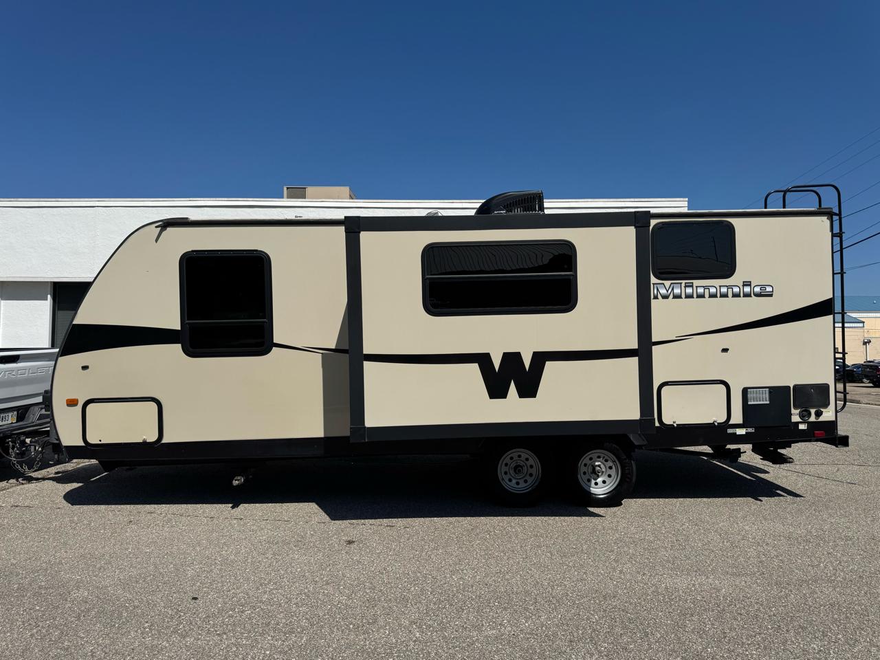 Winnebago Minnie  2016