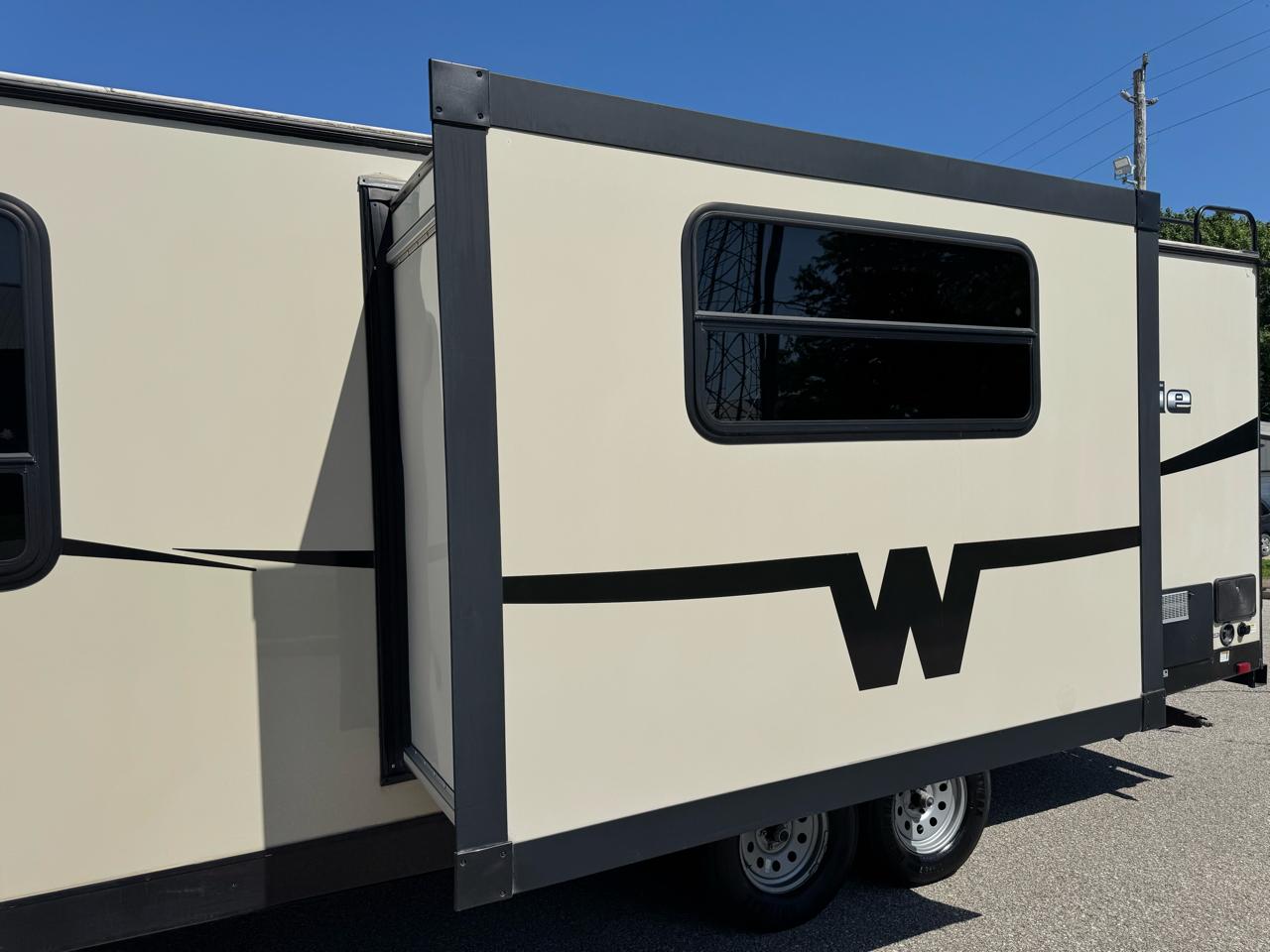 Winnebago Minnie  2016