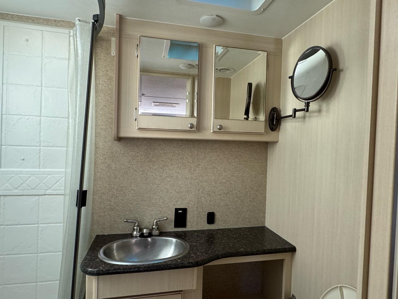 Winnebago Minnie  2016