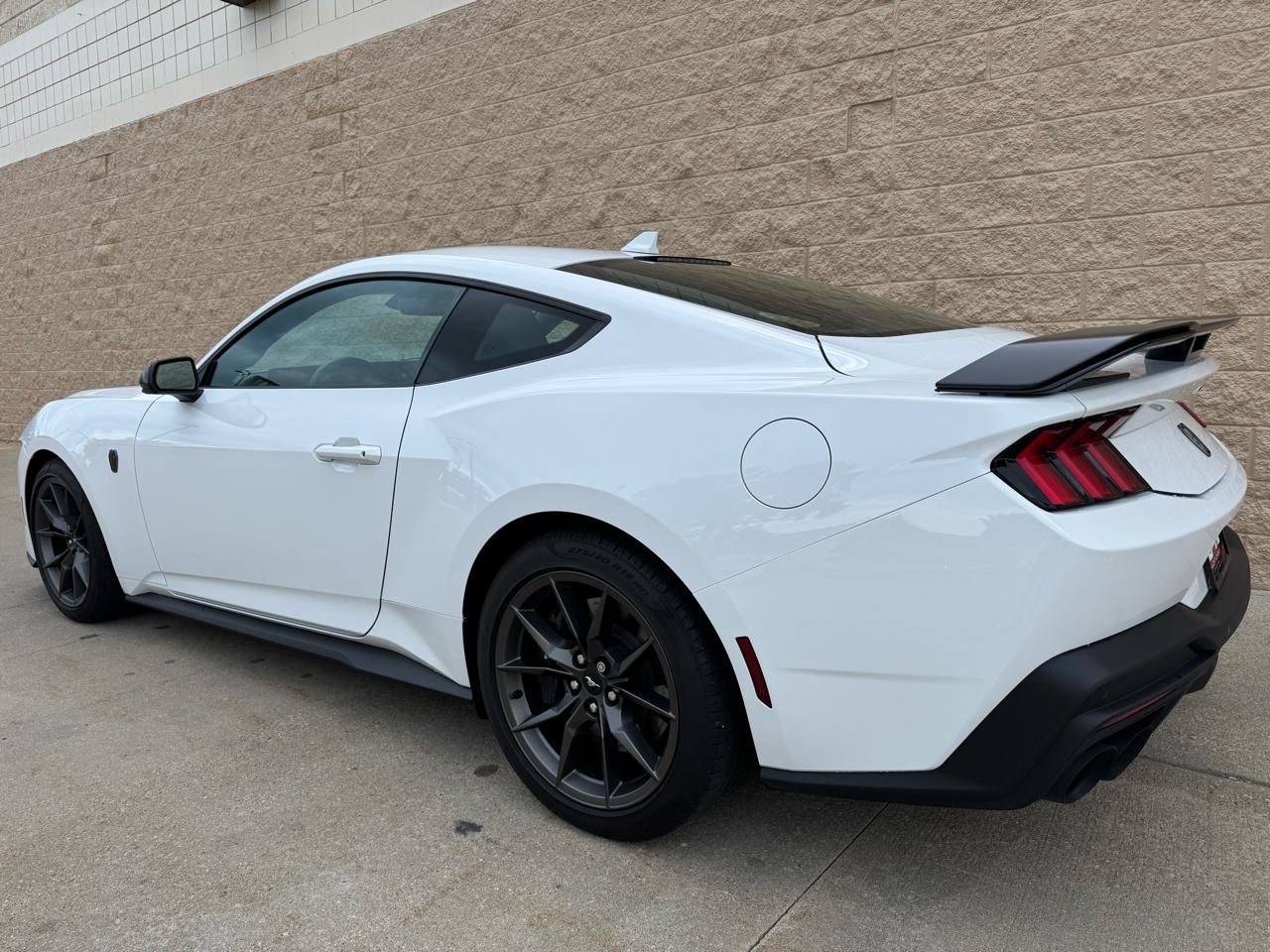 Ford Mustang Dark Horse Fastback 2024