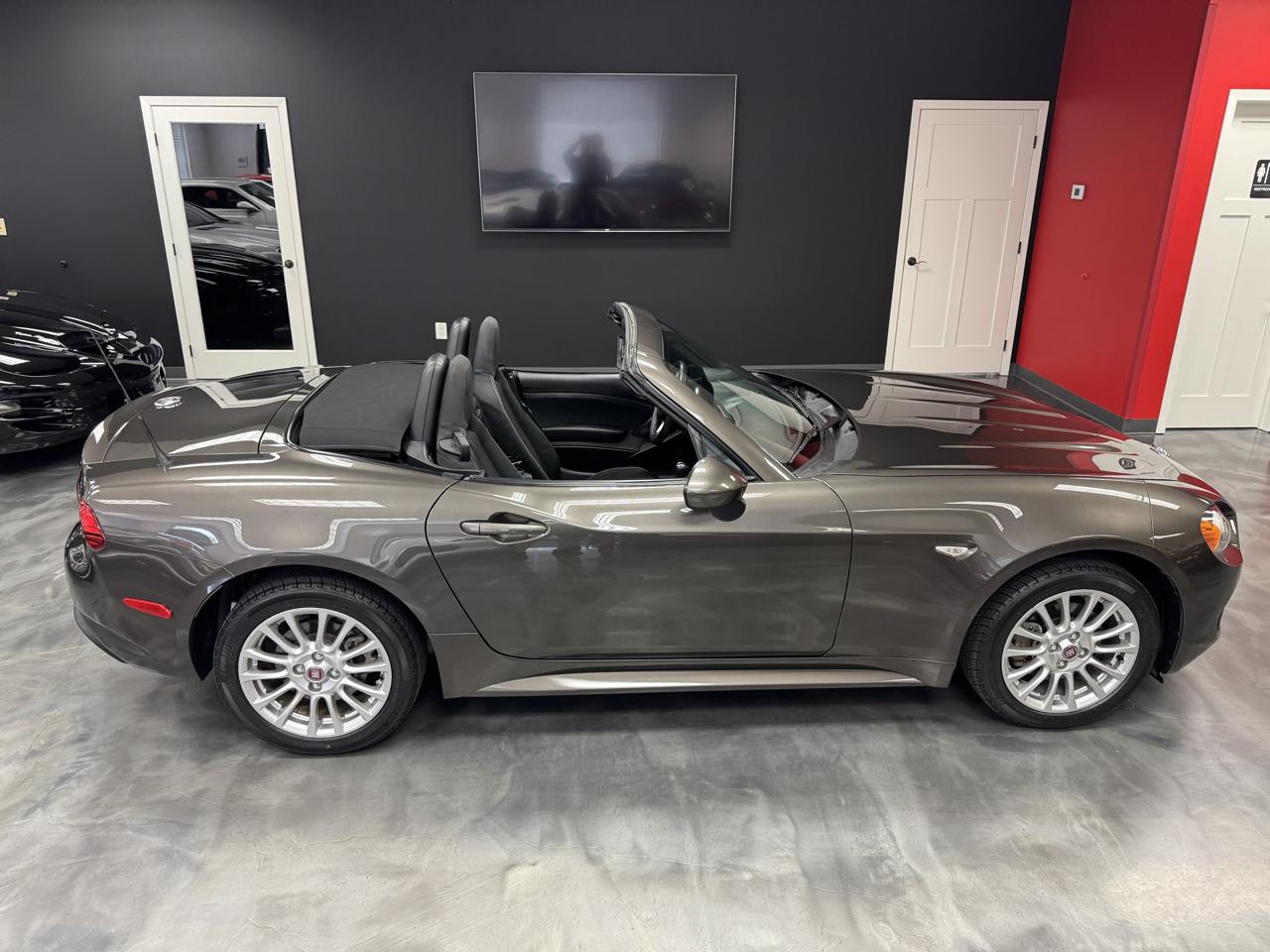 Fiat 124 Spider Classica Convertible 2017