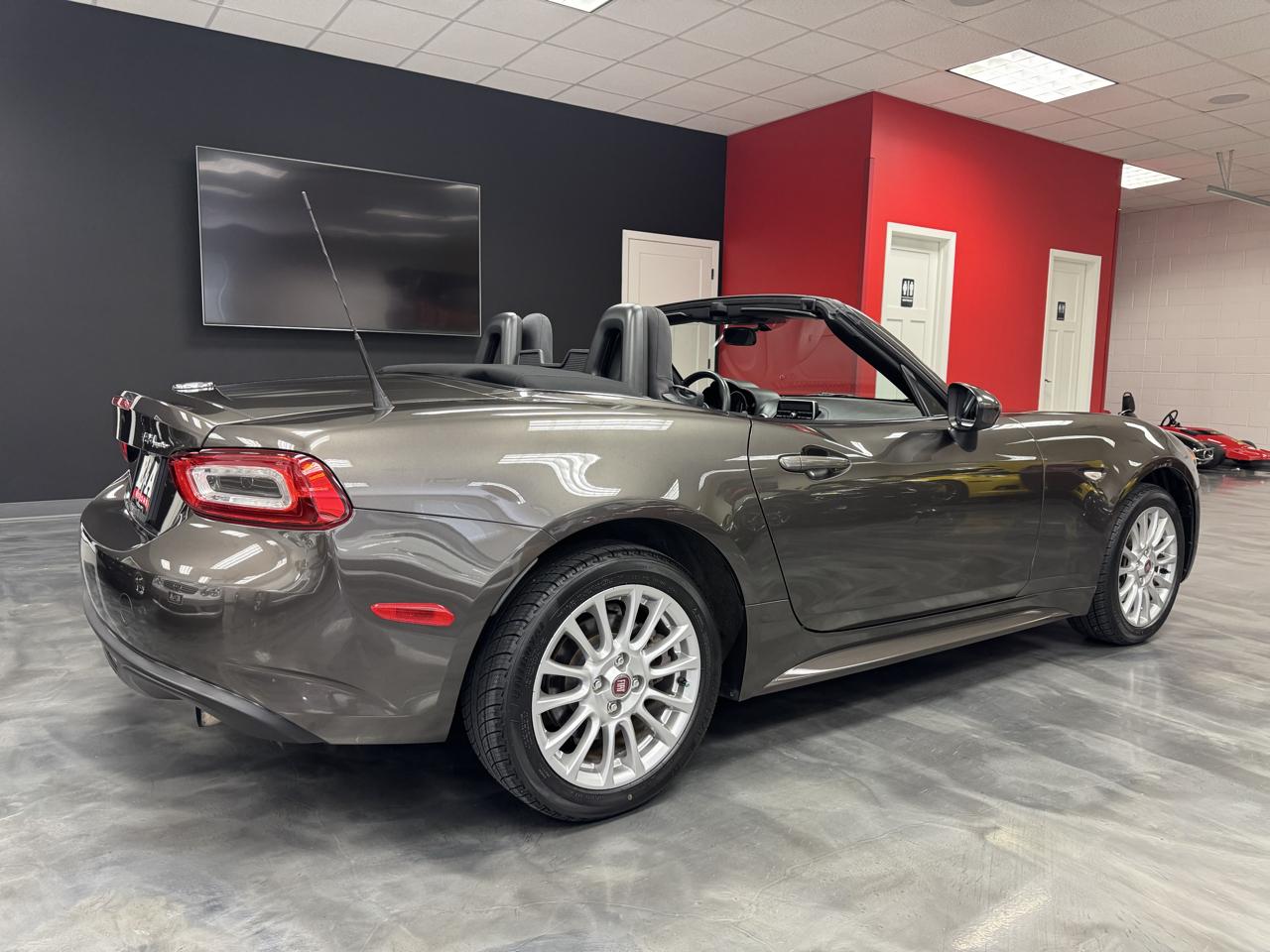 Fiat 124 Spider Classica Convertible 2017