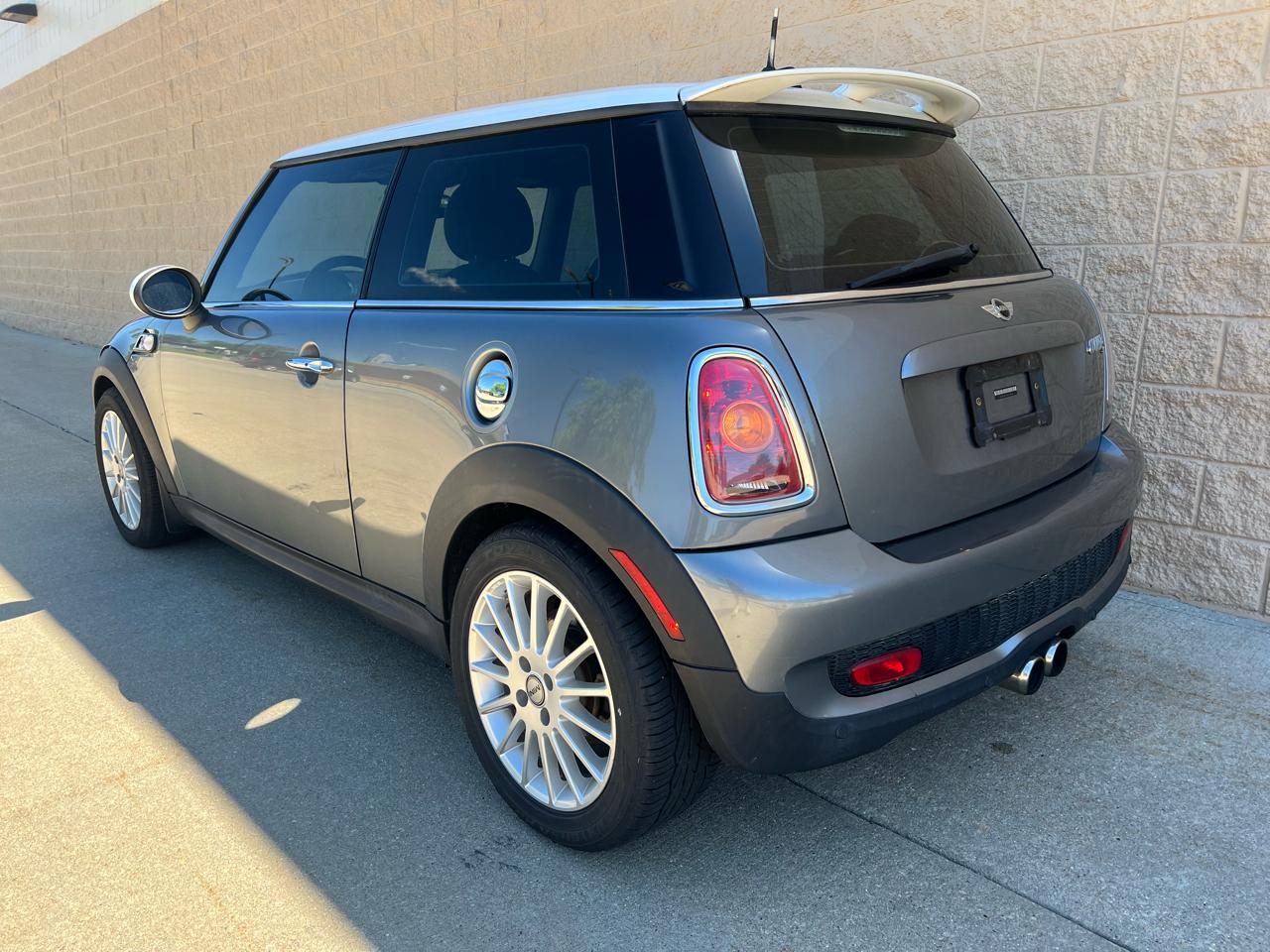 MINI Cooper Hardtop 2dr Cpe S 2009