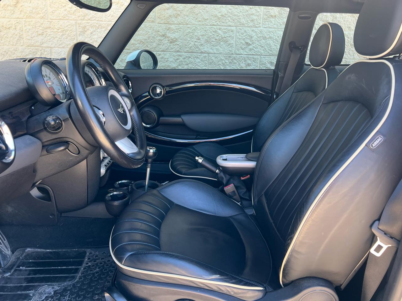 MINI Cooper Hardtop 2dr Cpe S 2009
