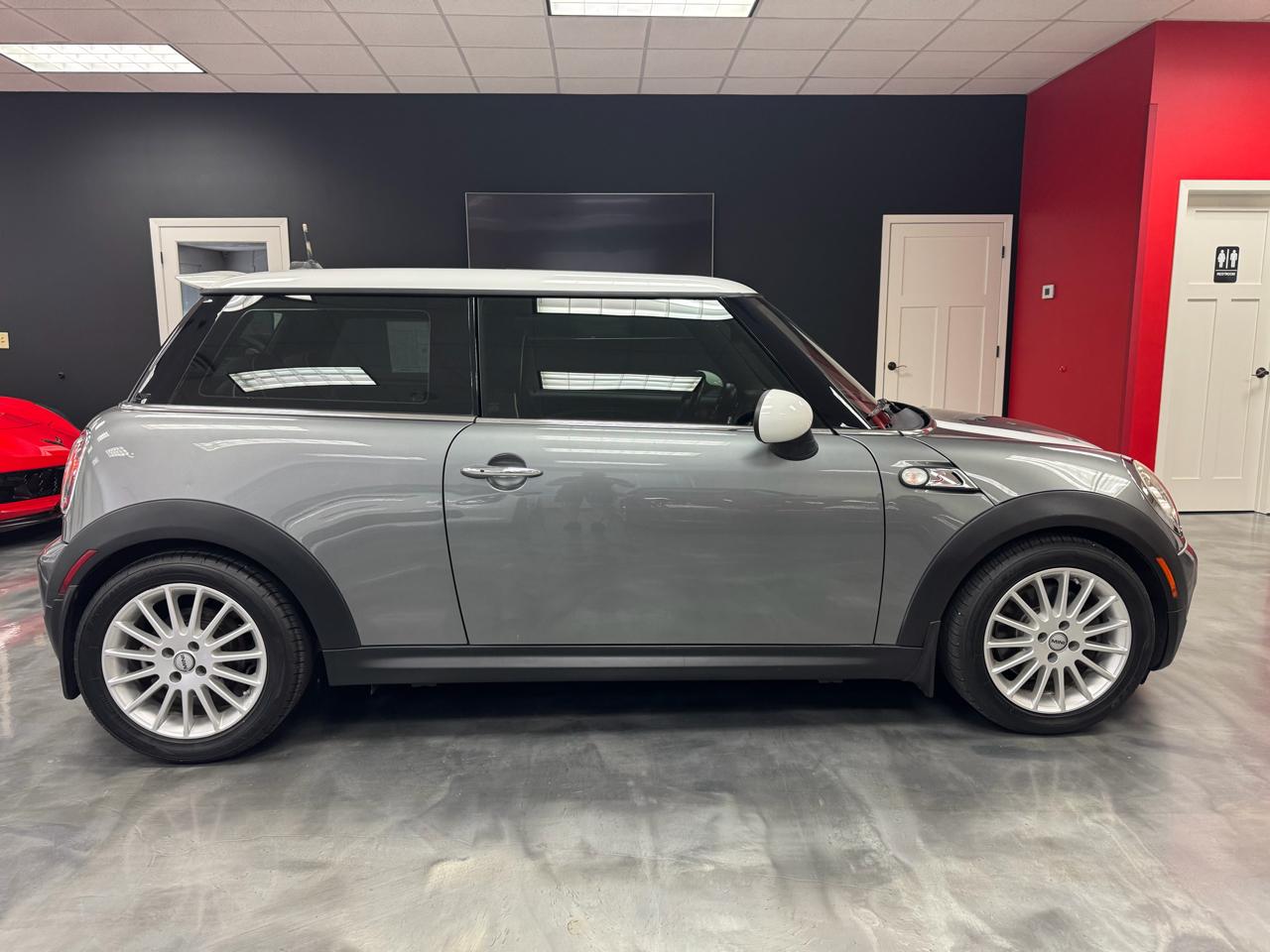 MINI Cooper Hardtop 2dr Cpe S 2009