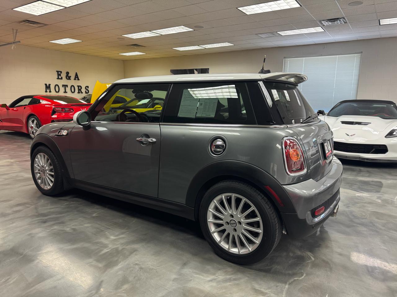 MINI Cooper Hardtop 2dr Cpe S 2009