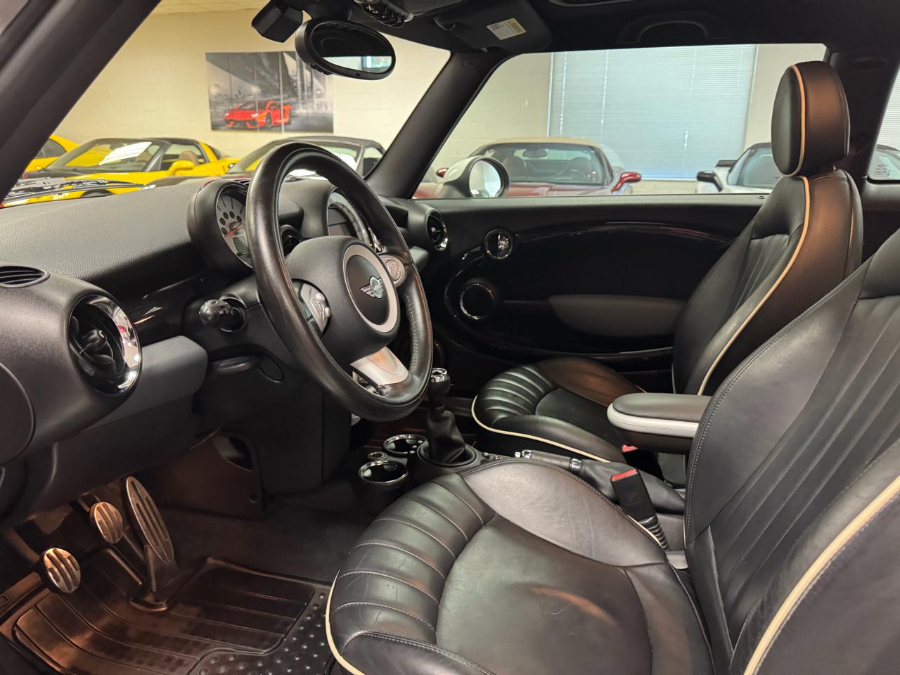MINI Cooper Hardtop 2dr Cpe S 2009