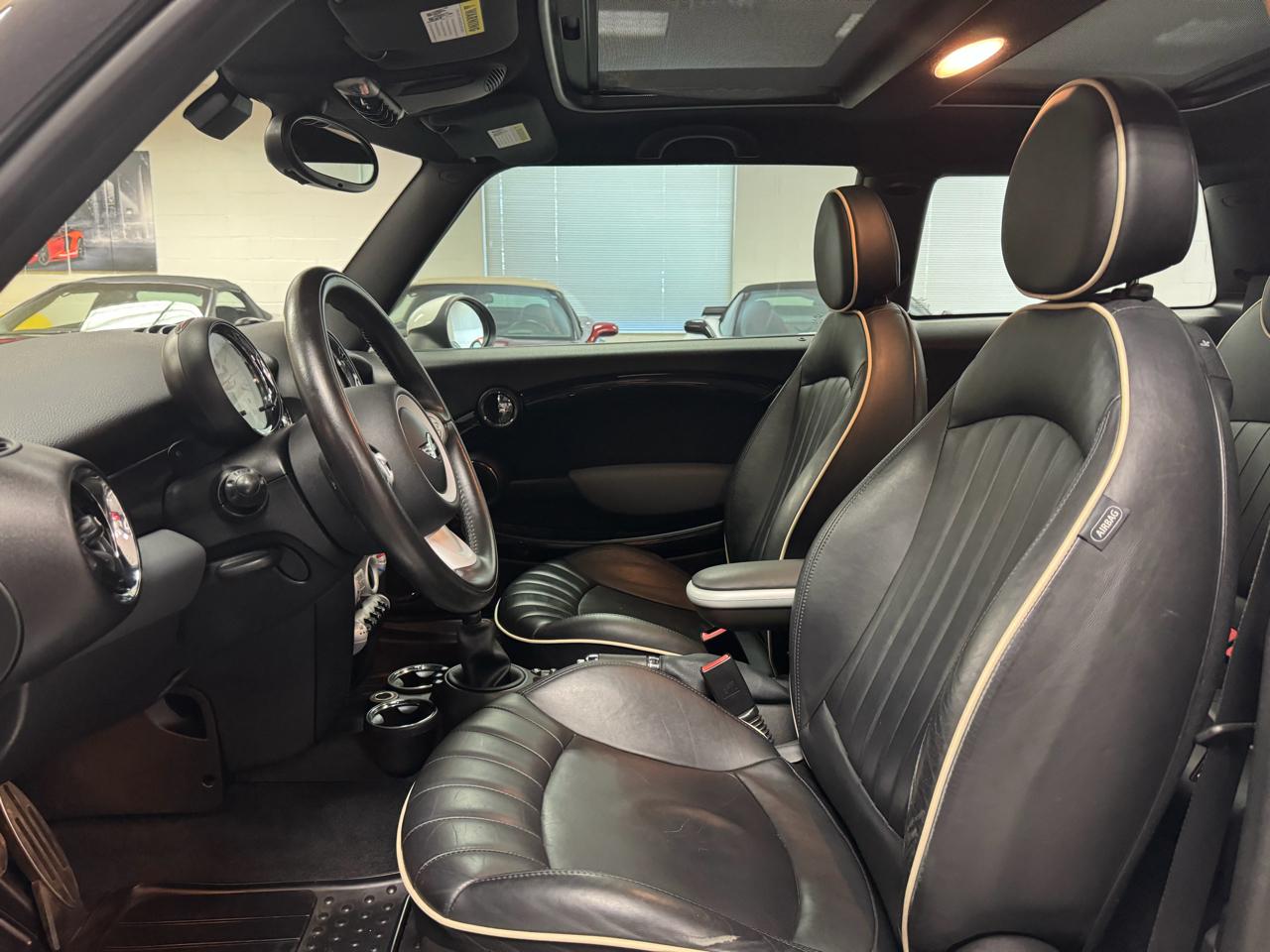 MINI Cooper Hardtop 2dr Cpe S 2009