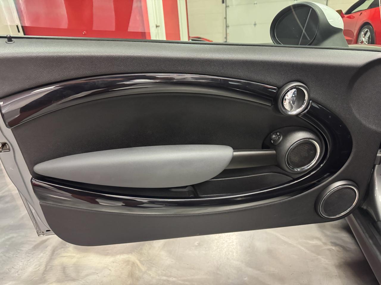 MINI Cooper Hardtop 2dr Cpe S 2009