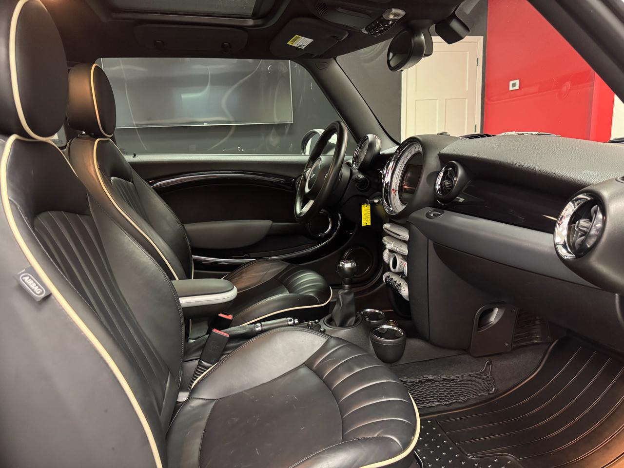 MINI Cooper Hardtop 2dr Cpe S 2009