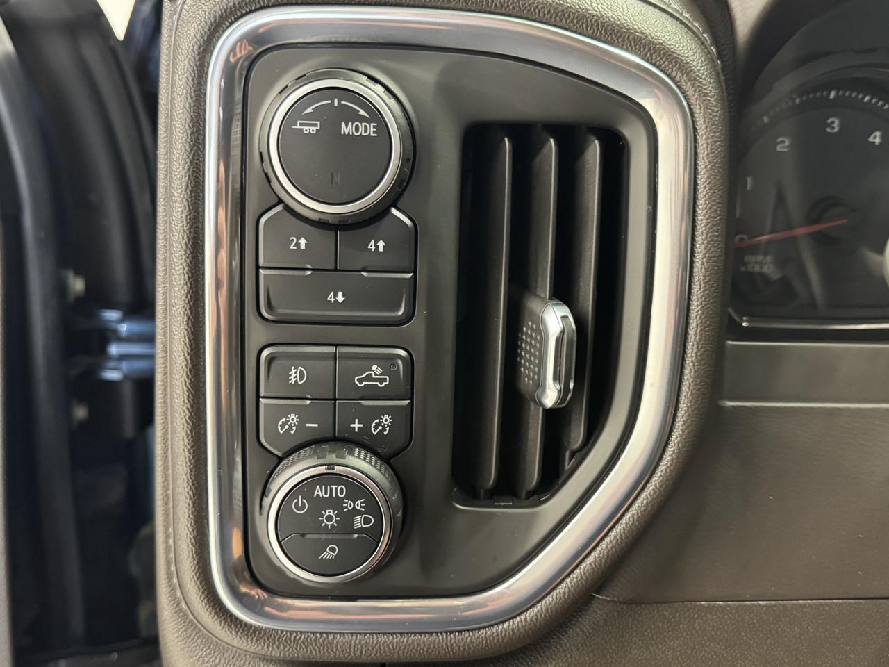 Chevrolet Silverado 2500HD 4WD Crew Cab 159" LT 2020