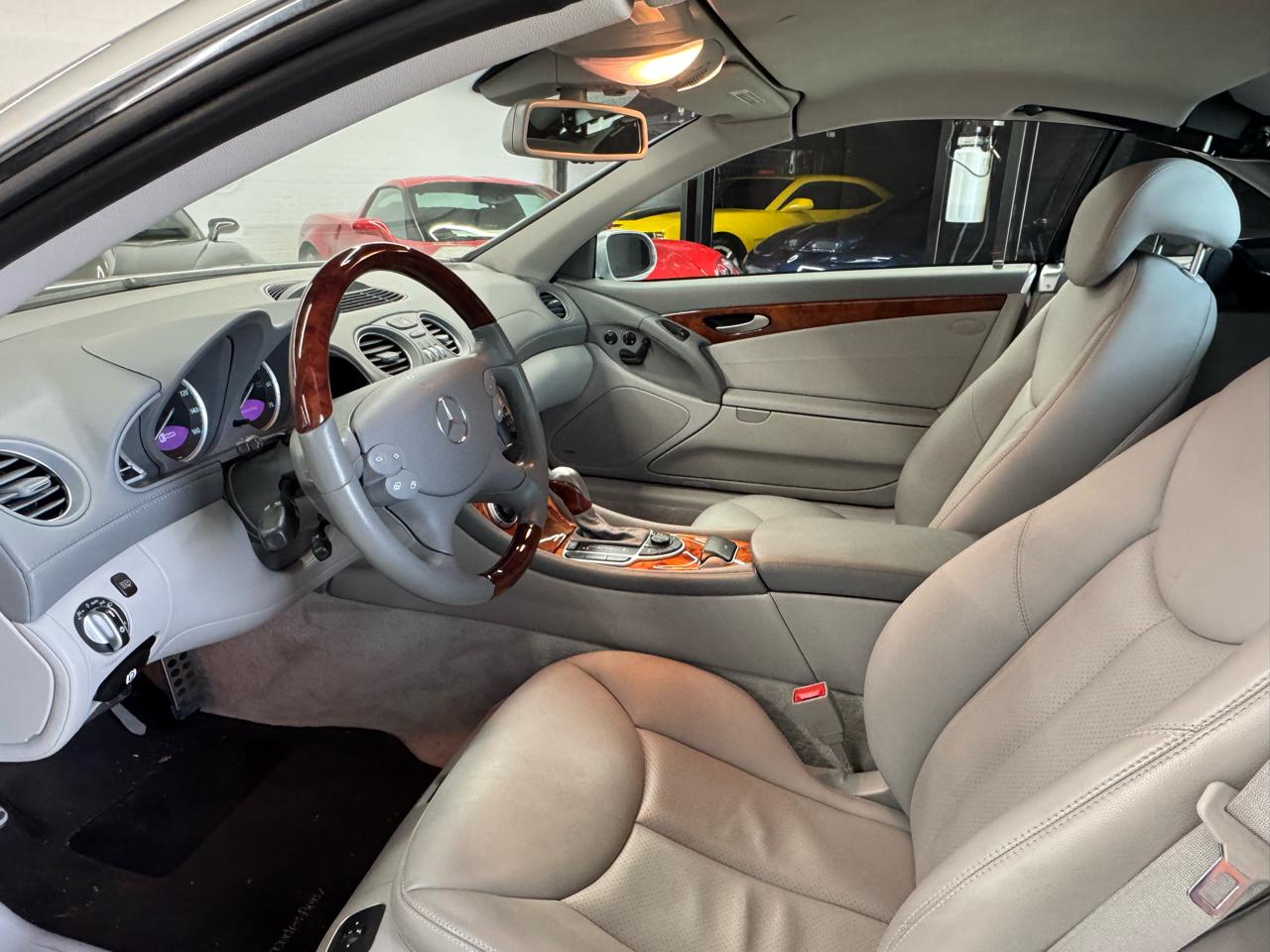 Mercedes-Benz SL-Class 2dr Roadster 5.0L 2003