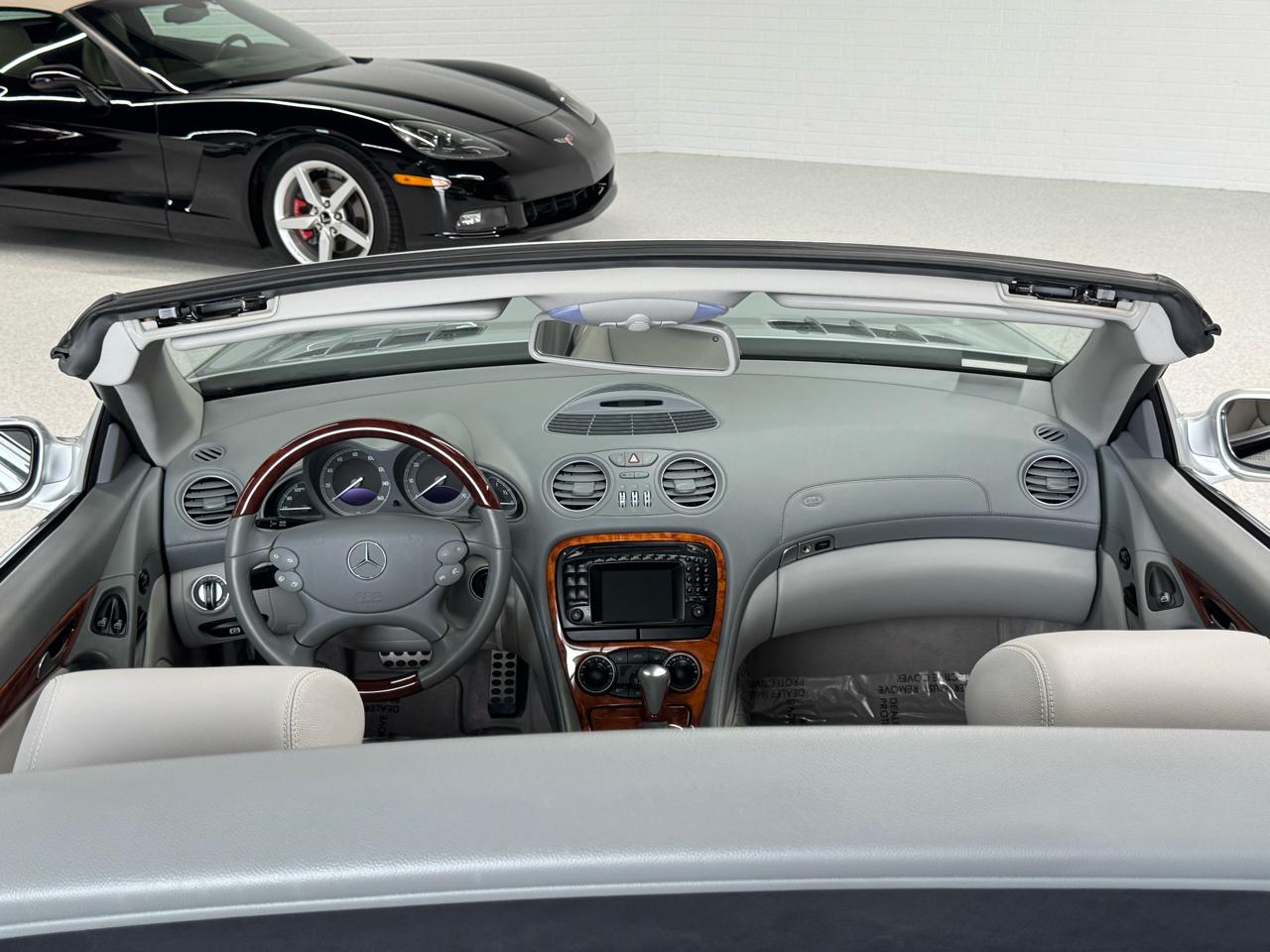 Mercedes-Benz SL-Class 2dr Roadster 5.0L 2003