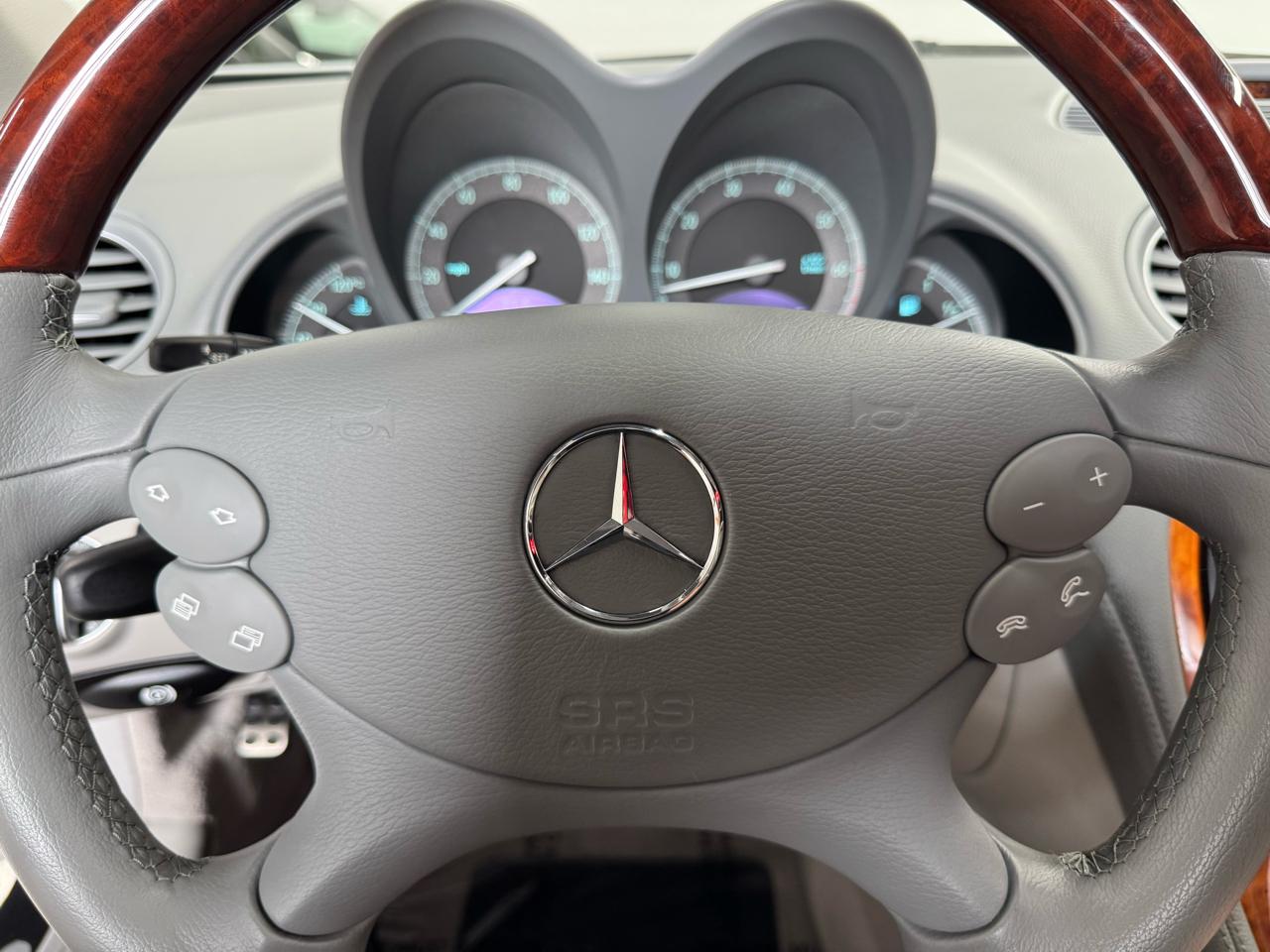 Mercedes-Benz SL-Class 2dr Roadster 5.0L 2003